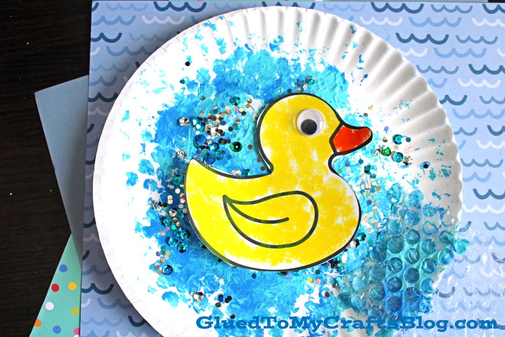 Sensory-Friendly Summer Crafts Preschoolers bubble wrap stamping stations